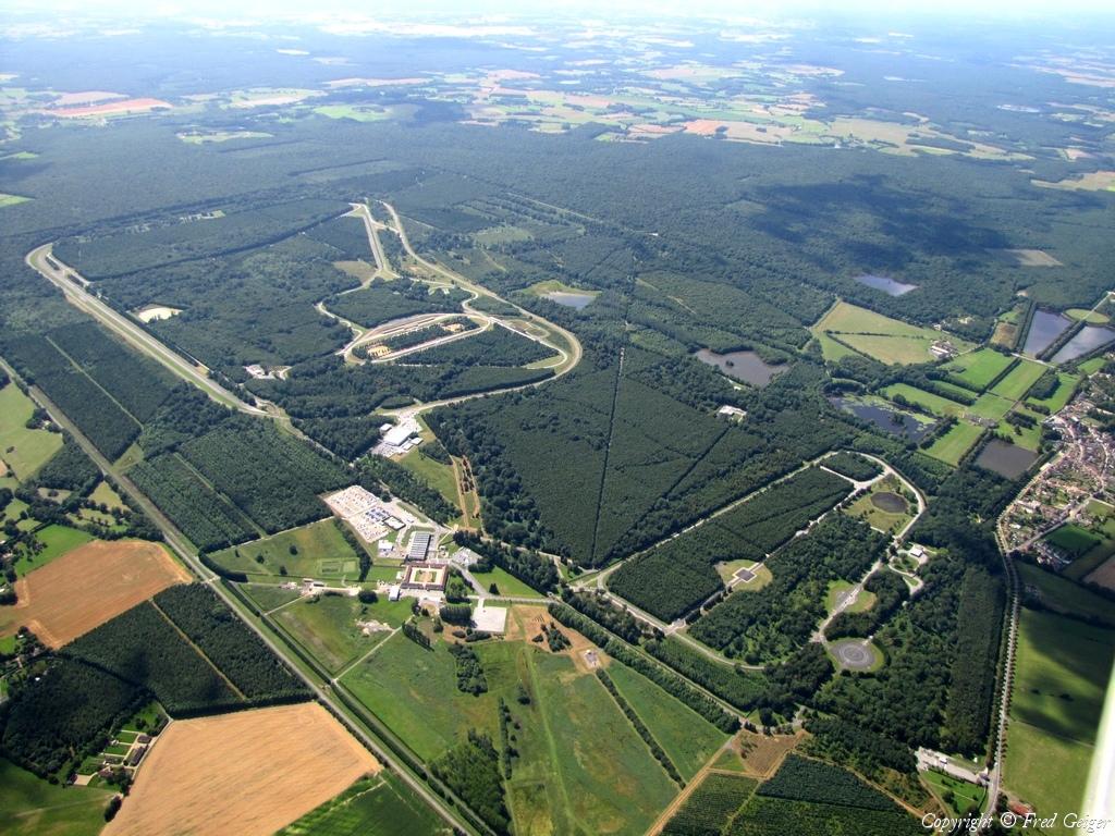 Vue aérienne Centre LFV par Fred Geiger